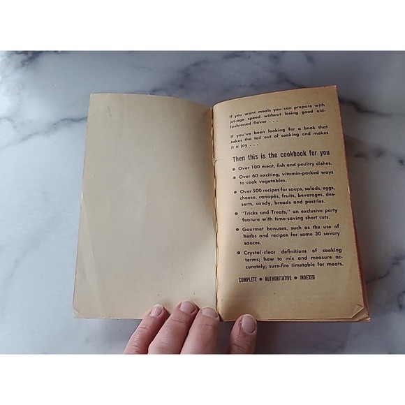 Westinghouse Cookbook  Betty Furness Vintage Paperback 1954 - Picture 2 of 10